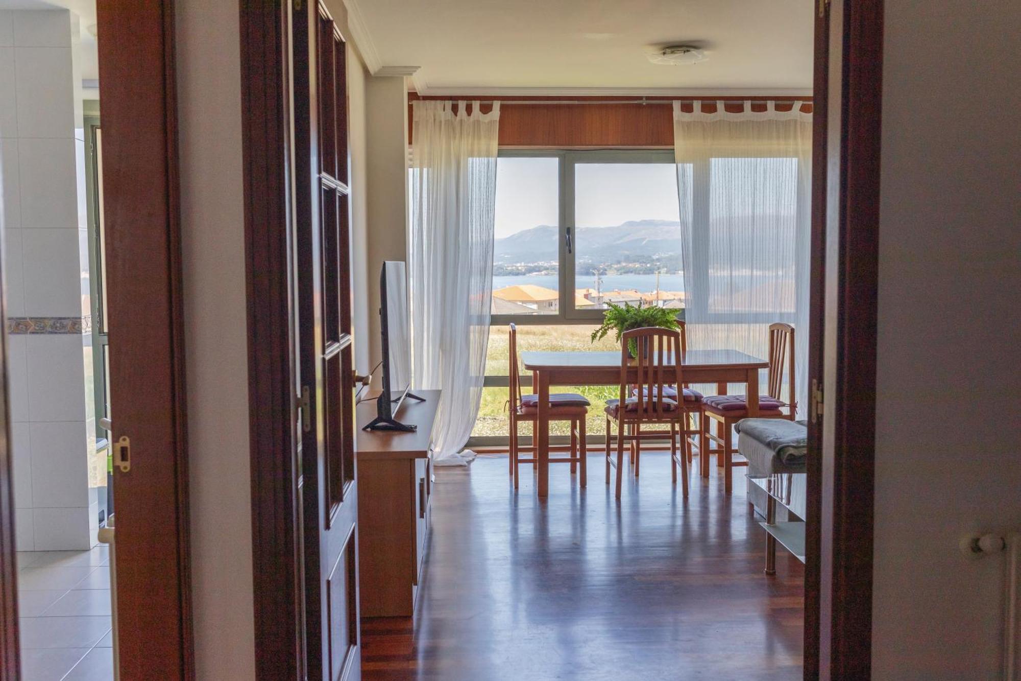 Baruhaus Piscina Y Parking Rianxo Apartment Rianjo ภายนอก รูปภาพ