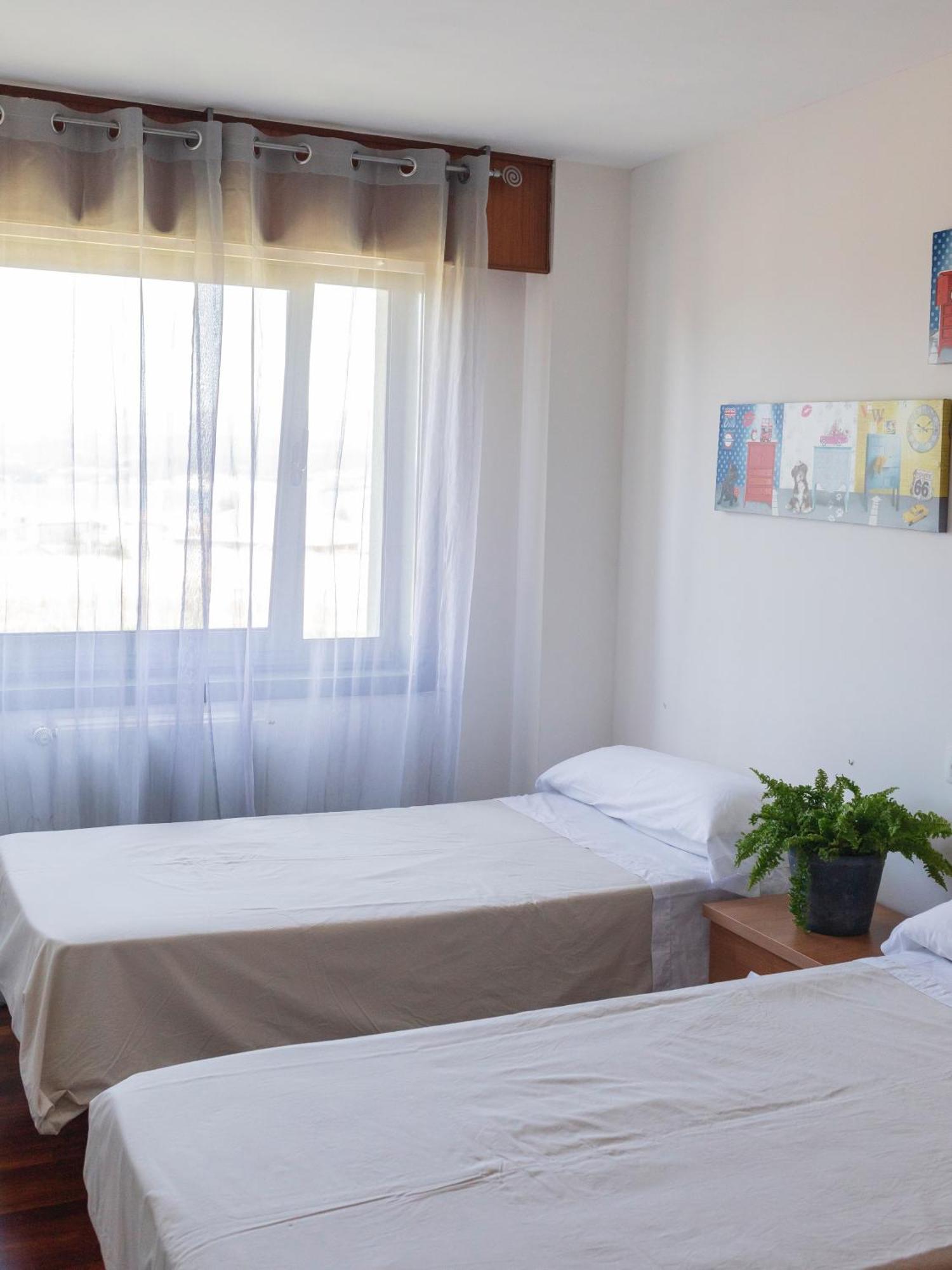 Baruhaus Piscina Y Parking Rianxo Apartment Rianjo ภายนอก รูปภาพ